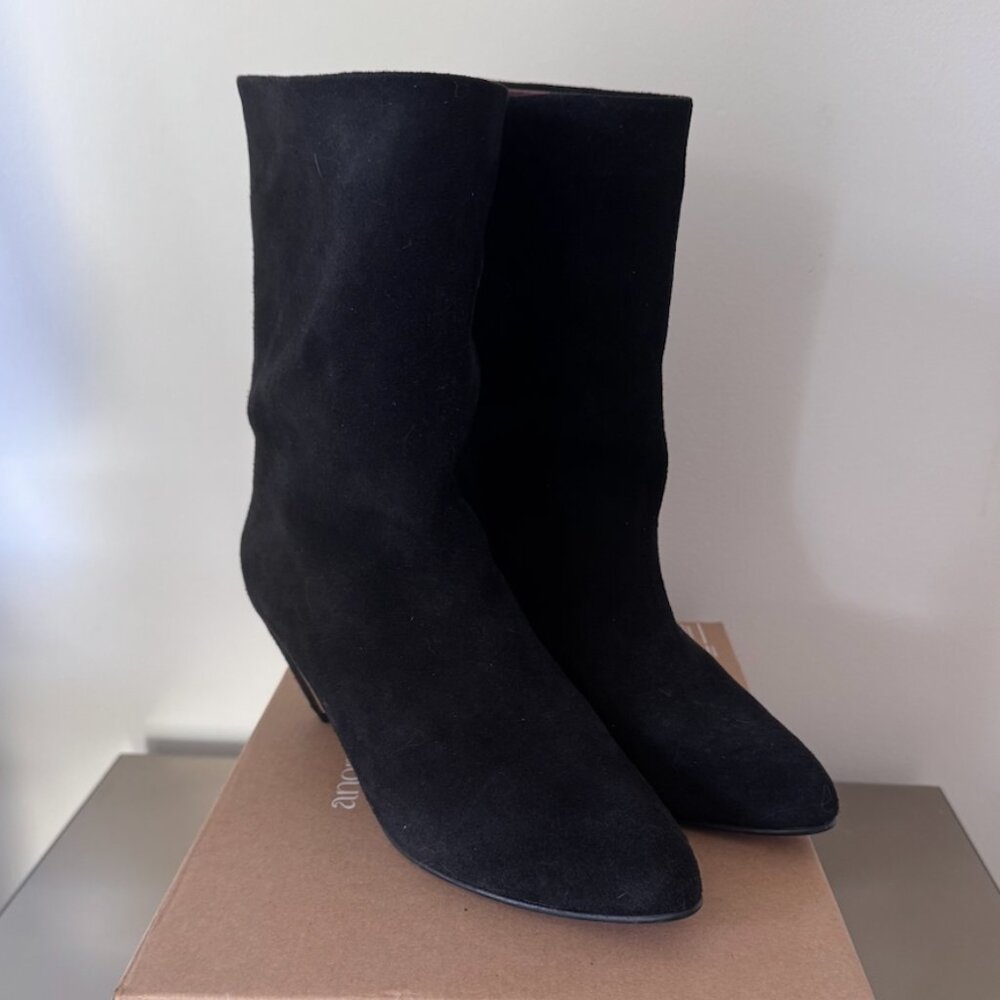 Annonymous Coppenhagen Vully 50 Black Suede Size 8 or 39